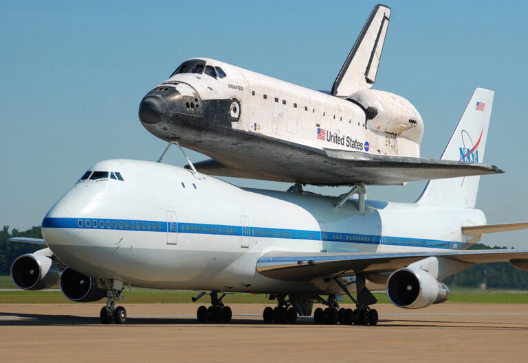 Boeing  Space Shuttle - Image 26