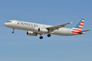 Airbus_A321-231(w)_‘N915US’_American_Airlines_(28442733186)