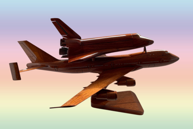 Boeing  Space Shuttle - Image 17
