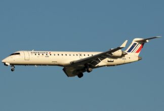 Bombardier_CRJ-701,_Air_France_(Brit_Air)_JP7566507