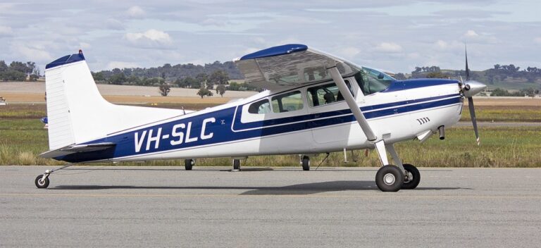 Cessna C-185 Skywagon - Image 15