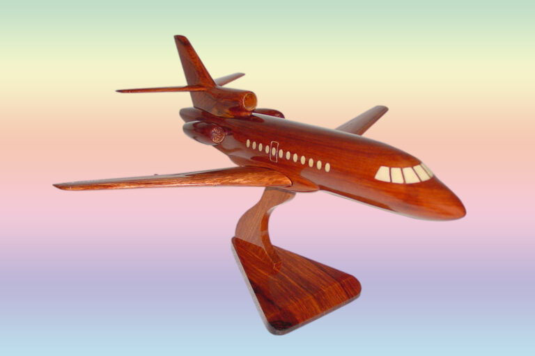 Dassault Falcon 900 - Image 9