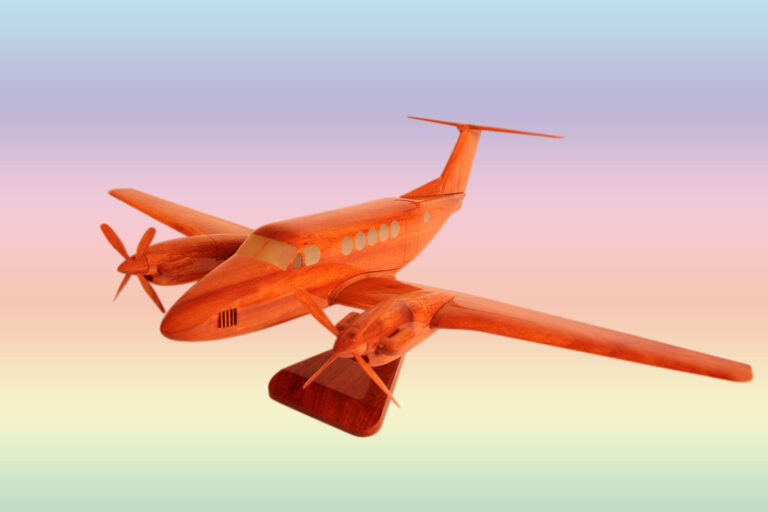 Beechcraft King Air 200 - Image 2