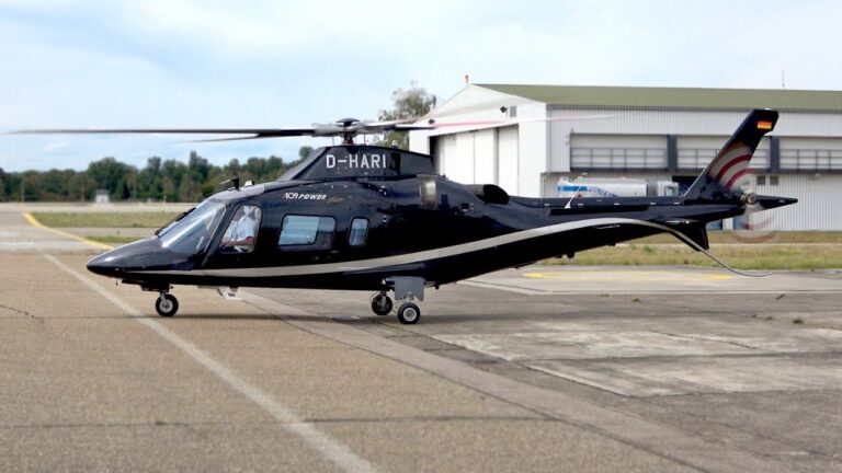 Agusta Westland  AW-109 - Image 15