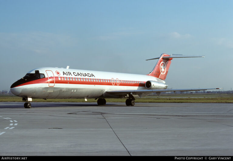 McDonnell Douglas  DC-9 - Image 13