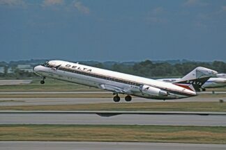 McDonnell_Douglas_DC-9-32,_Delta_Air_Lines_JP7771696