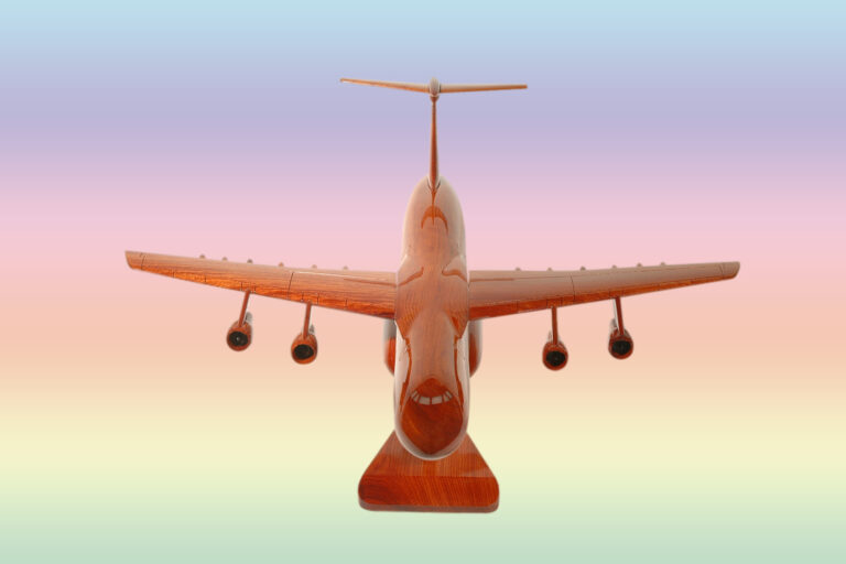 Lockheed C-5 Galaxy - Image 11
