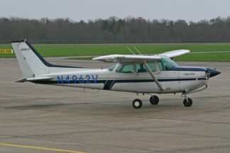 Cessna_172RG_Cutlass_RG_II,_Private_JP5907160