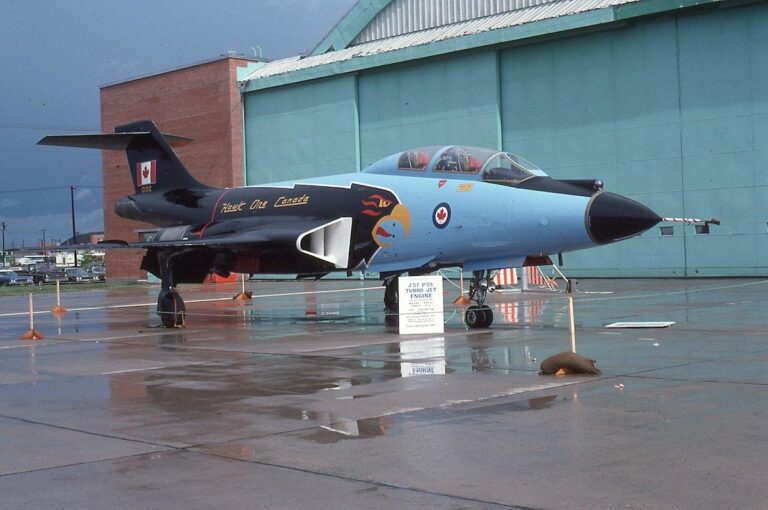 McDonnell F-101 Voodoo - Image 23