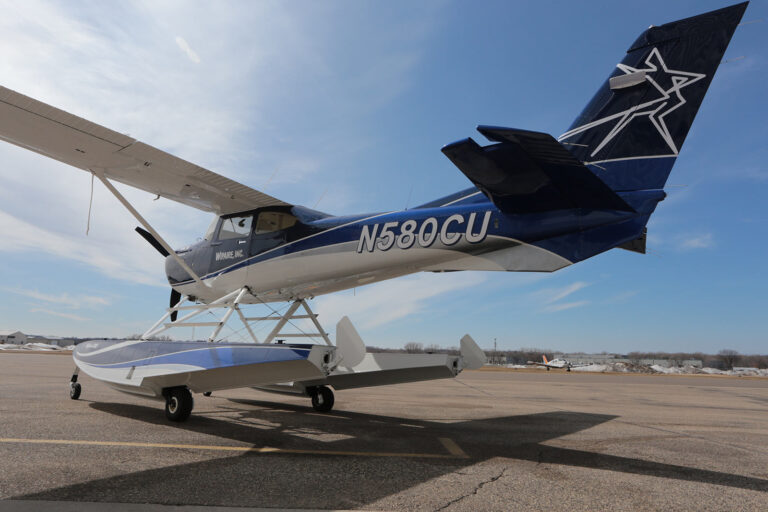 Cessna 182 Skylane Float - Image 17